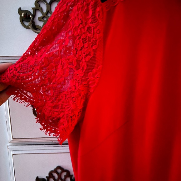 Dress - Picture 2 of 3